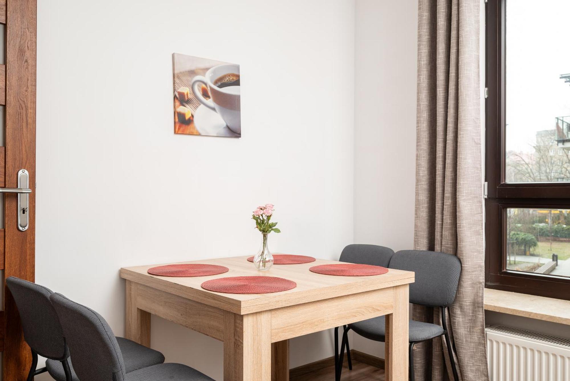 Metro Plocka Cosy Apartment Varsóvia Exterior foto